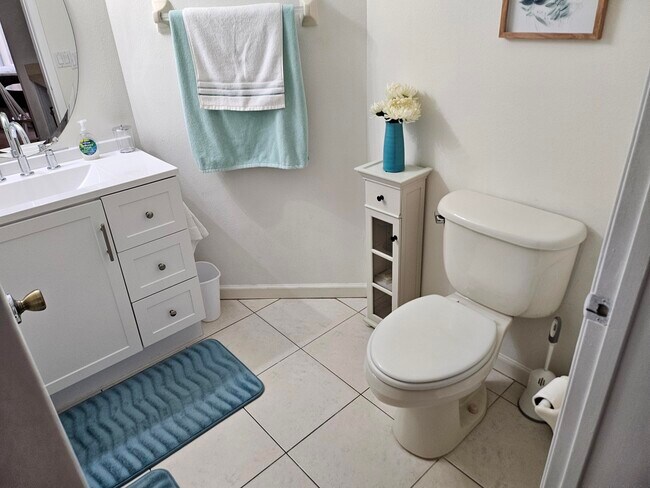 Building Photo - 8917 Sandshot Ct