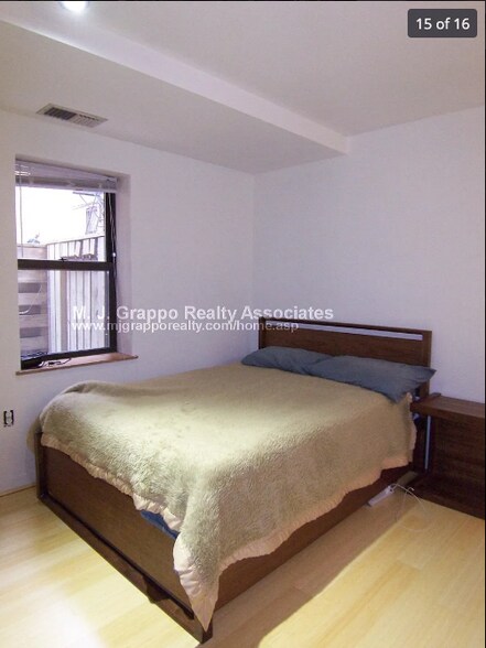 Building Photo - 87 Gainsborough St