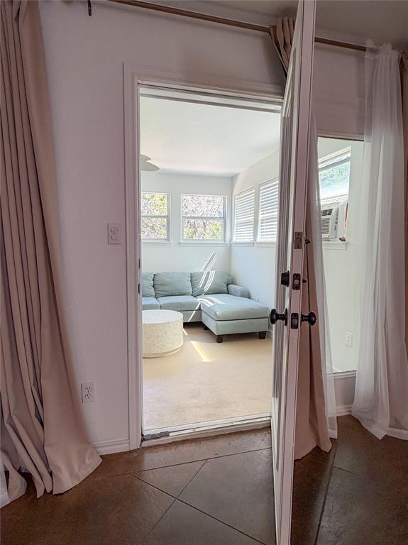 Building Photo - 430 Summit Ridge Dr N