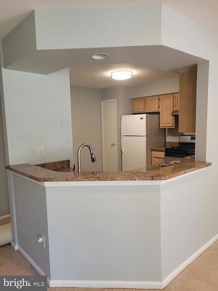 Building Photo - 206 Oliphant Ln