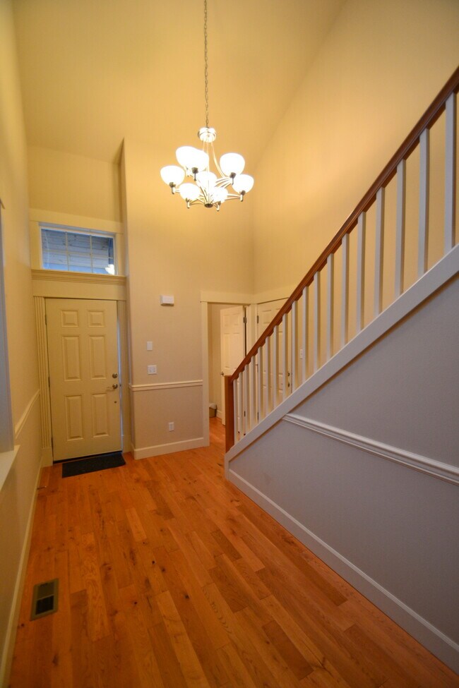 Building Photo - 22702 43rd Dr SE