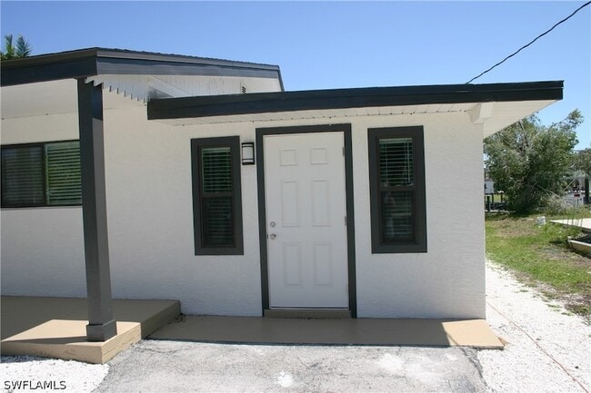 Building Photo - 4813 Esplanade St