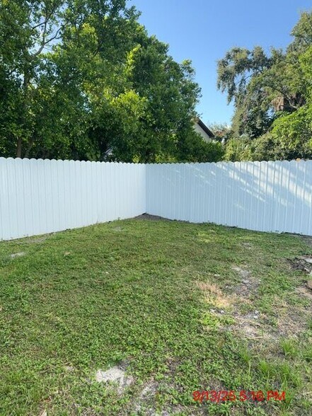 Building Photo - 3012 Ybor St