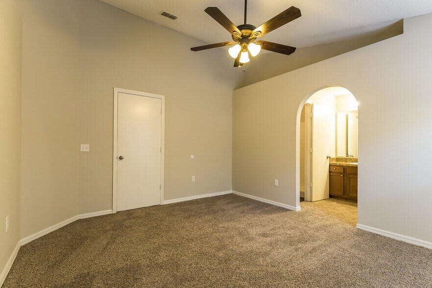 Building Photo - 6748 Ebans Bend