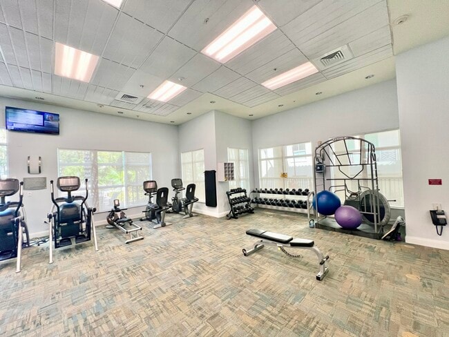 Building Photo - 600 S Dixie Hwy