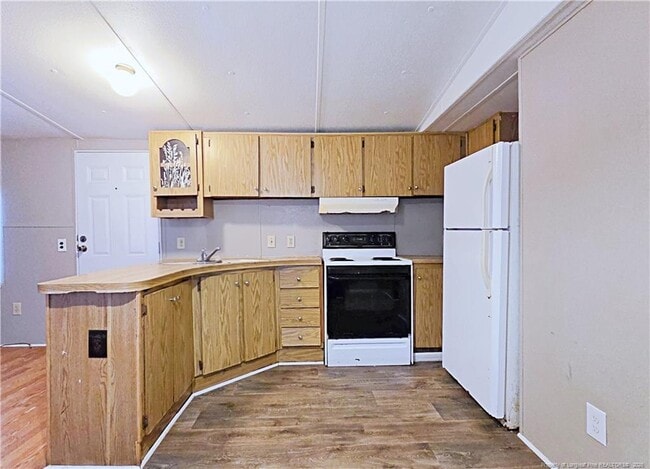 Building Photo - 826 Rembrandt Dr