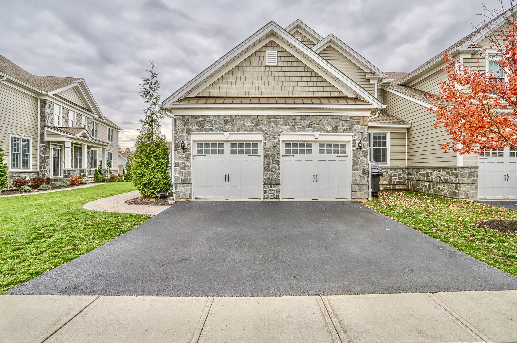 Building Photo - 22 Silent Nest Way