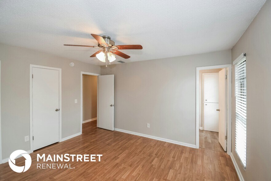 Building Photo - 8366 Grampell Dr