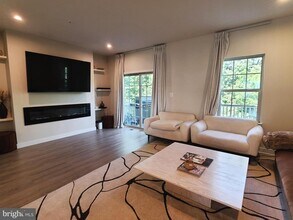 Building Photo - 14517 Star View Ln