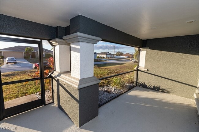 Building Photo - 3073 NW 4th Ave