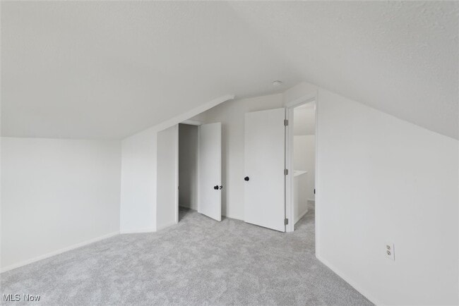 Building Photo - 13849 Shady Oak Blvd