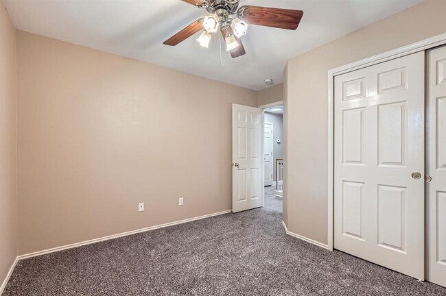 Building Photo - 10517 S Canoa Hills Trail