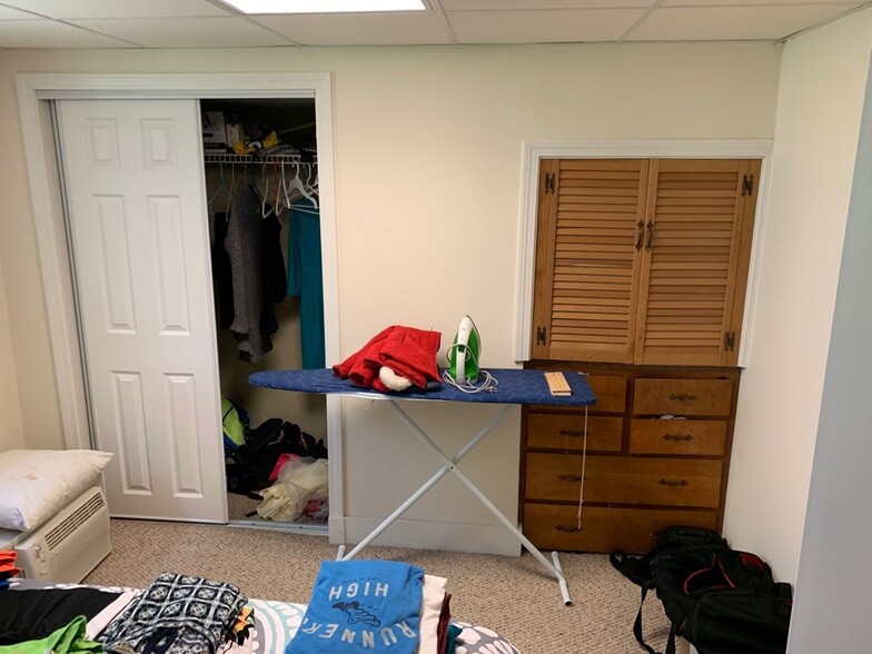 Building Photo - 38 Matignon Rd