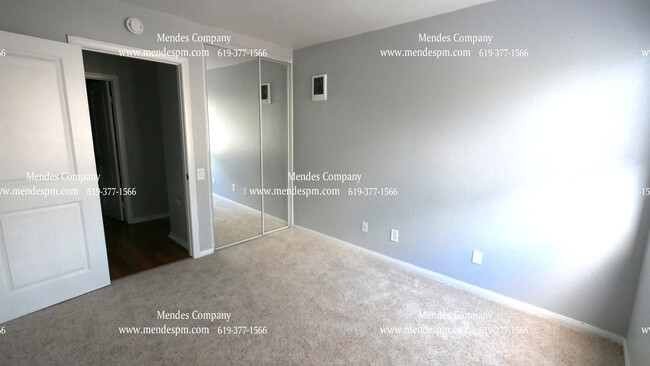 Building Photo - Modern 2-Bed, 2-Bath Condo in Golden Hill!...