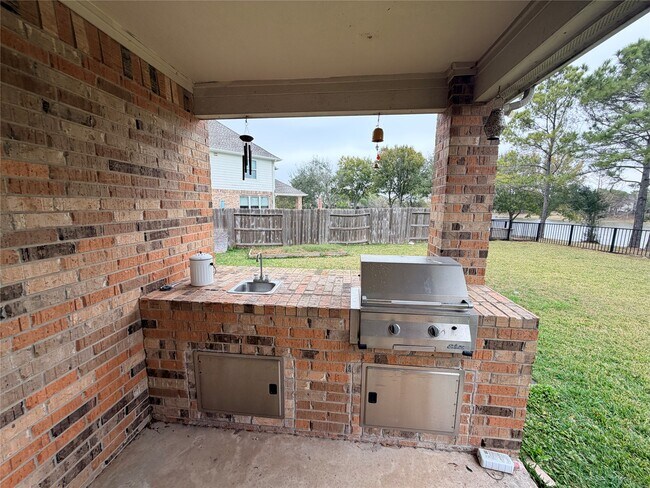 Building Photo - 2403 Galleon Point Ct