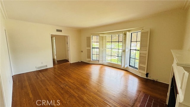 Building Photo - 621 N Almansor St