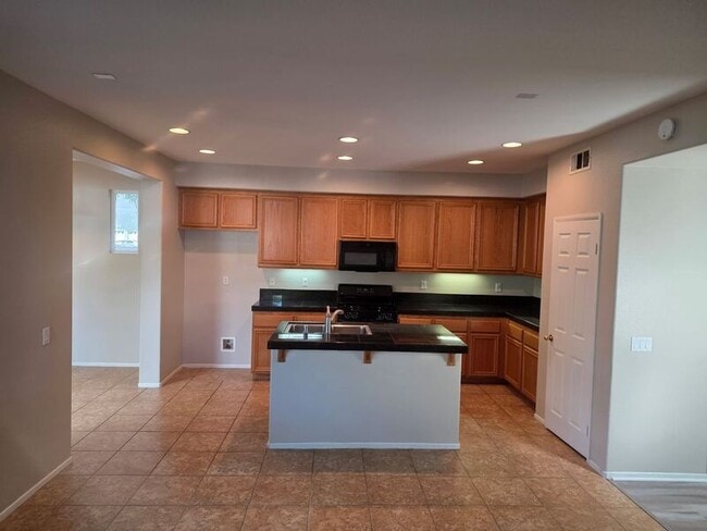 Building Photo - 28958 Newport Rd