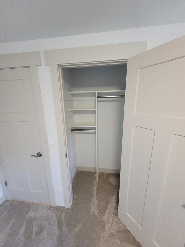 Building Photo - 247 W 200 N