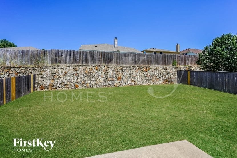 Building Photo - 508 Rocky Springs Dr