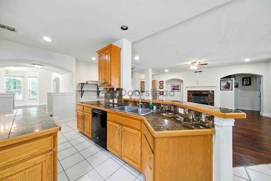 Building Photo - 1513 Van Winkle Dr
