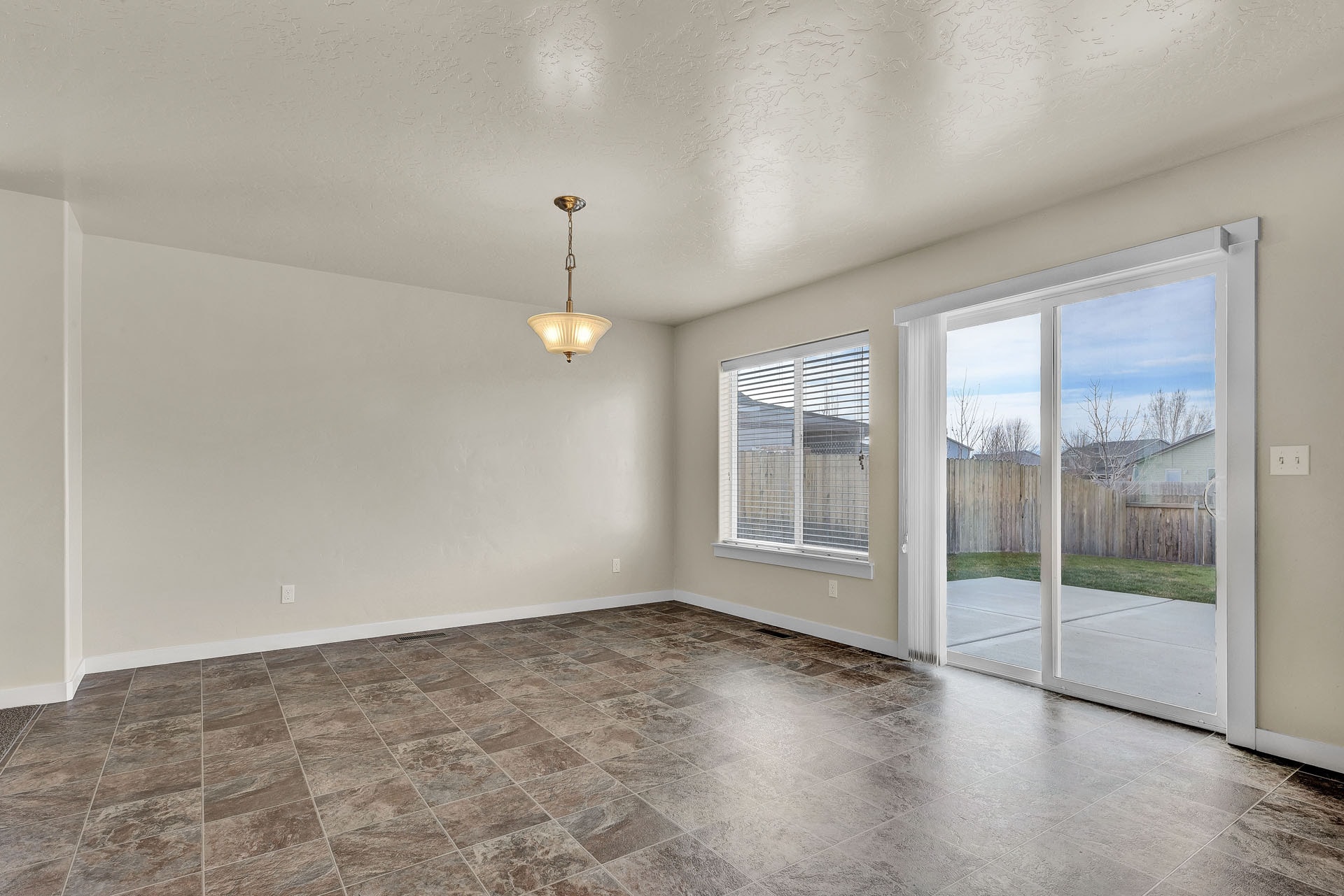 Building Photo - 1633 Placerville St