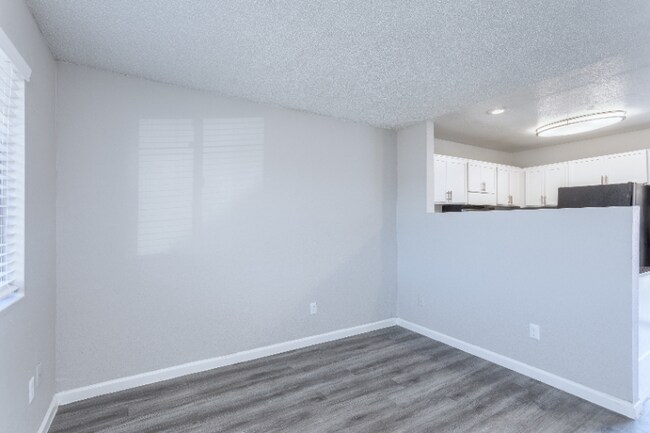 Building Photo - 145 W Pioneer Pkwy
