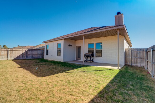 Building Photo - 1614 141st St