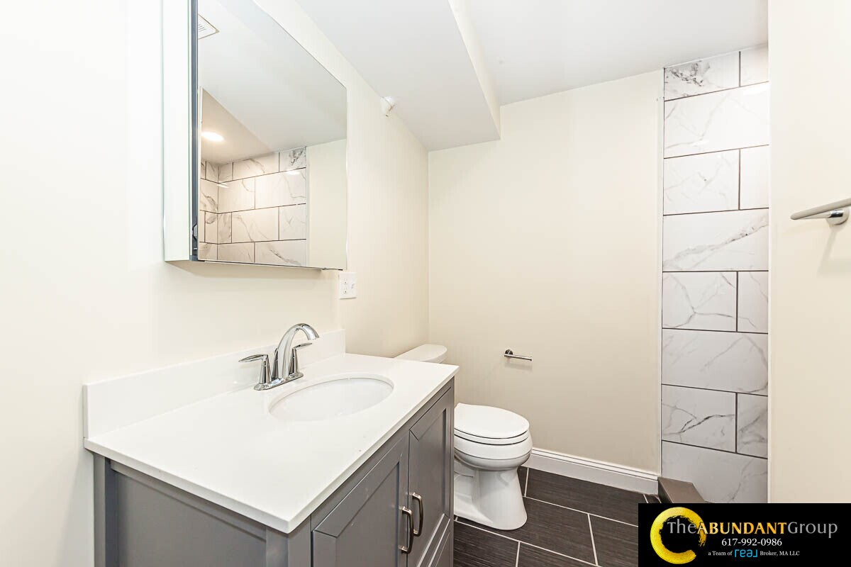 Building Photo - 48 Caldwell Rd