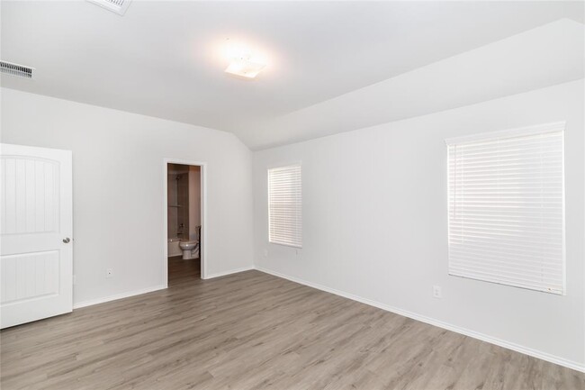 Building Photo - 22428 Clear Castle Dr