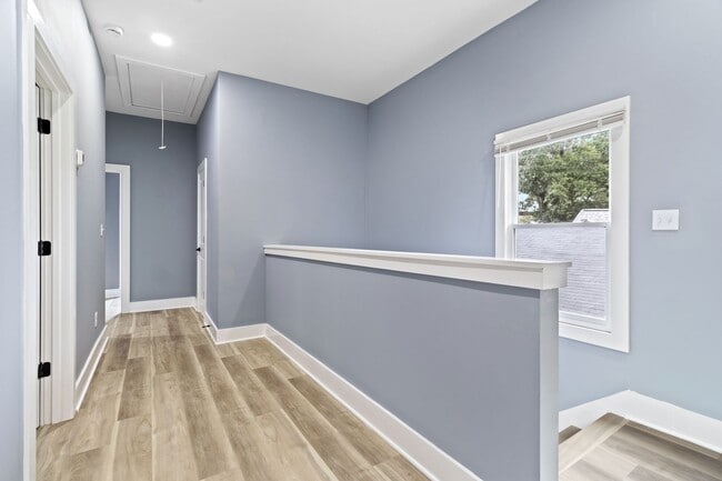 Building Photo - Stunning Fully Renovated Home in the Heart of Historic Oakland City