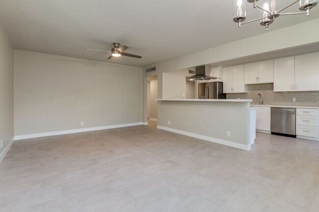 Building Photo - 4 Bedroom, 3 Baths, includes 2 Master Suites Just 1-Mile from ASU