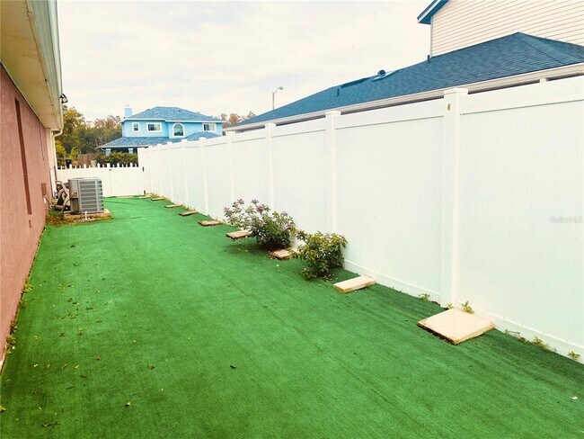 Building Photo - 378 Chicago Woods Cir