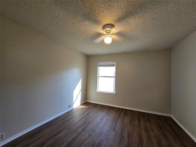 Building Photo - 1400 Kilkenny Dr