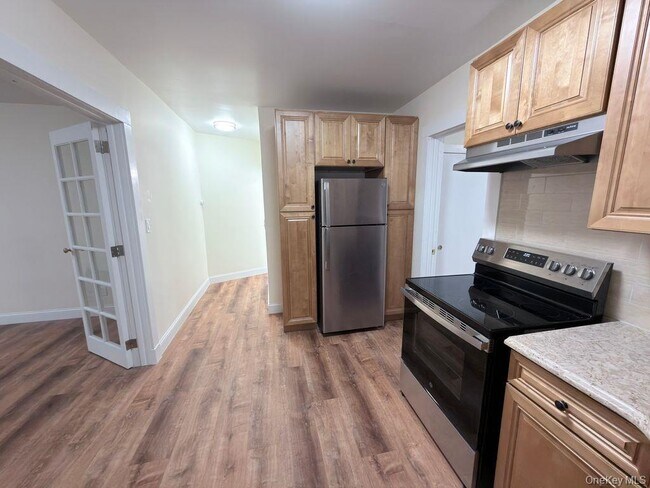 Building Photo - 1870 Baldwin Rd