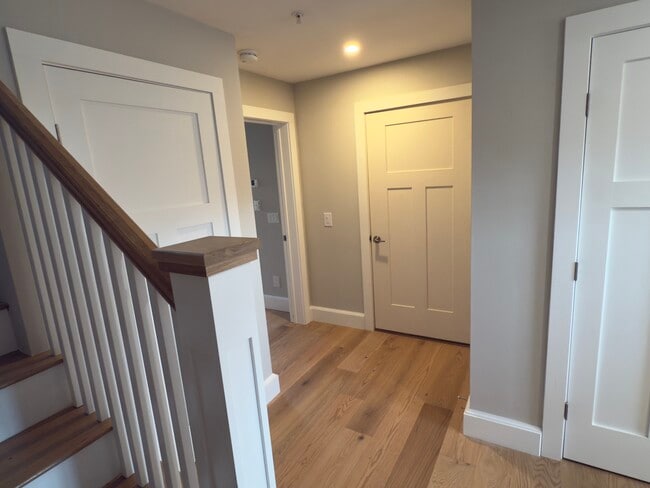 Building Photo - 42 O'Neil St