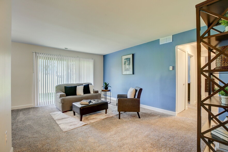 Maple Place Apartment in Southfield MI - Maple Place Apartments