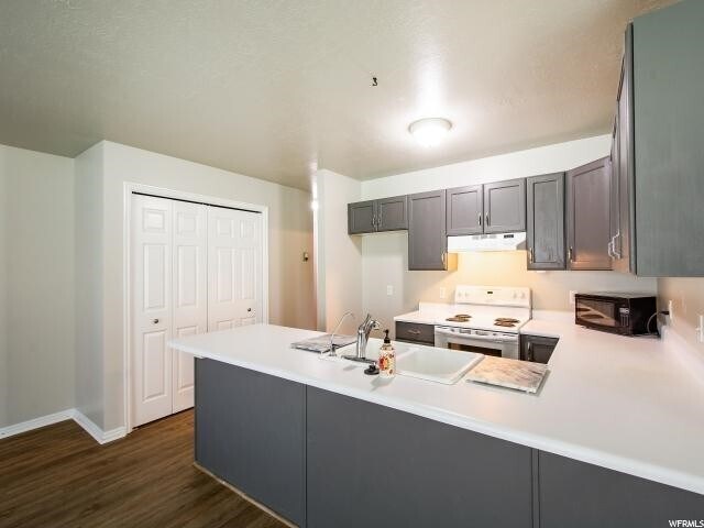 Building Photo - 9207 S Jefferson Cv