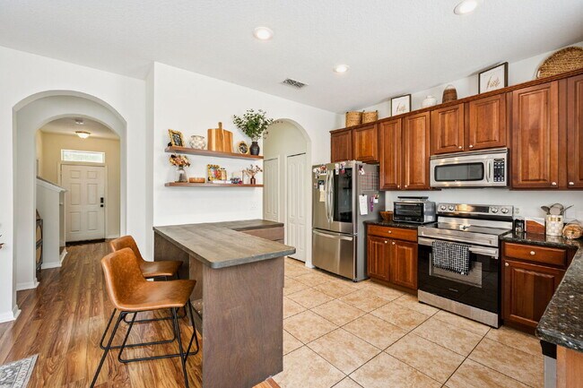 Building Photo - 13252 Silver Strand Falls Dr