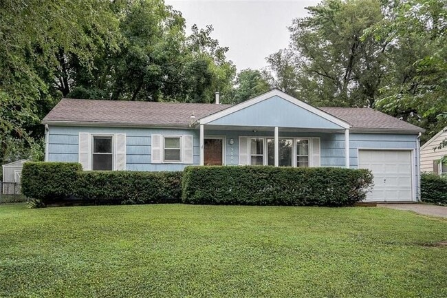 Building Photo - 9006 E 74th St