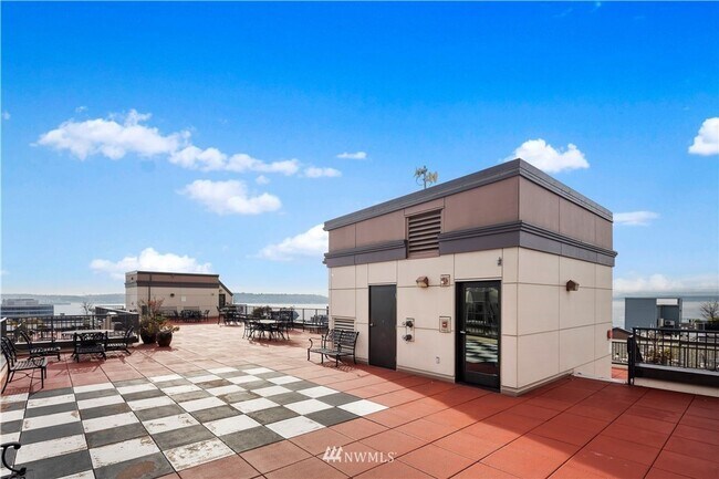 Building Photo - Classic 1bedroom Condo with Elegant Amenit...