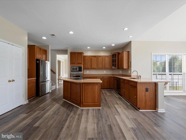 Building Photo - 207 MacKenzie Ln