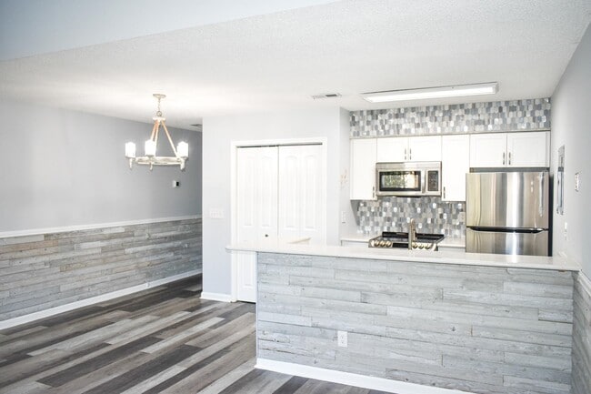 Building Photo - 4497 Little River Inn Ln