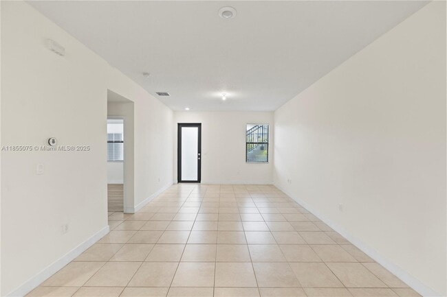 Building Photo - 7831 NW 104th Ave