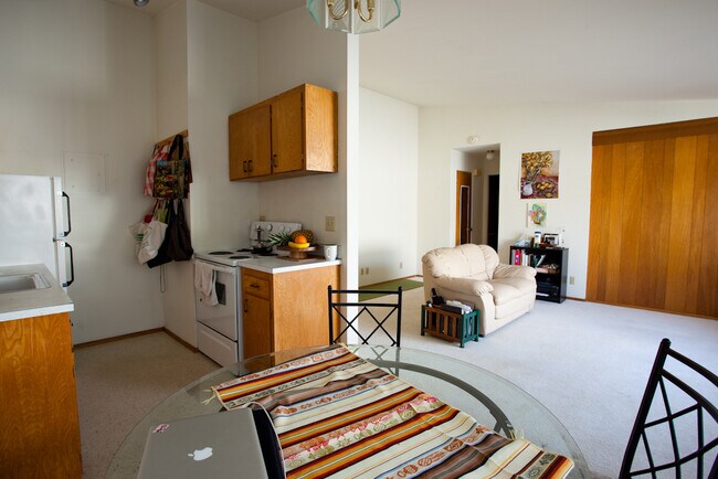 Interior Photo - Robertson Apartments