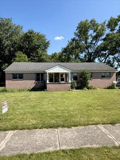 Building Photo - 36070 Maple Dr
