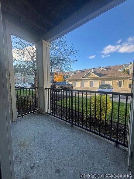 Building Photo - 311 Lowell St