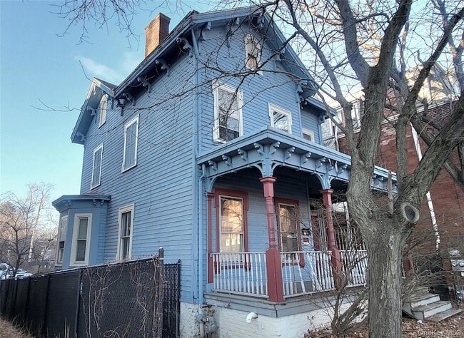 Building Photo - 216 Church St