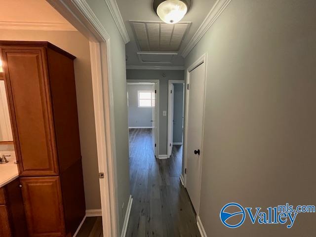 Building Photo - 315 Hillside Rd SW