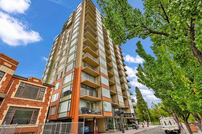 Building Photo - 280 Island Ave