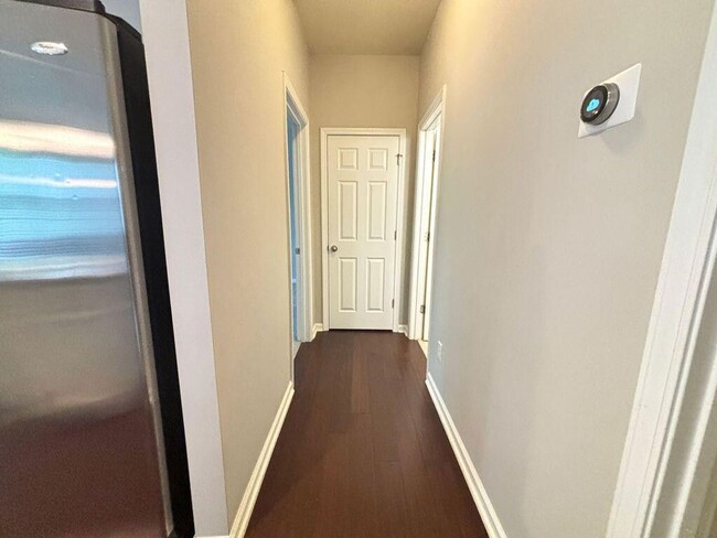 Building Photo - Available Now-Beautiful 4 BR/3BA Home
